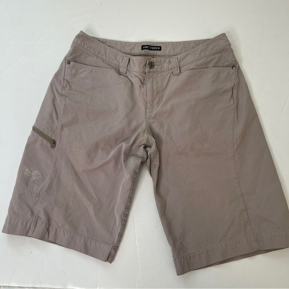 ARC'TERYX Hiking Shorts Size 8 - Picture 1 of 12